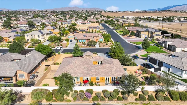 $675,000 | 12916 Hyperion Lane, Apple Valley, CA 92308