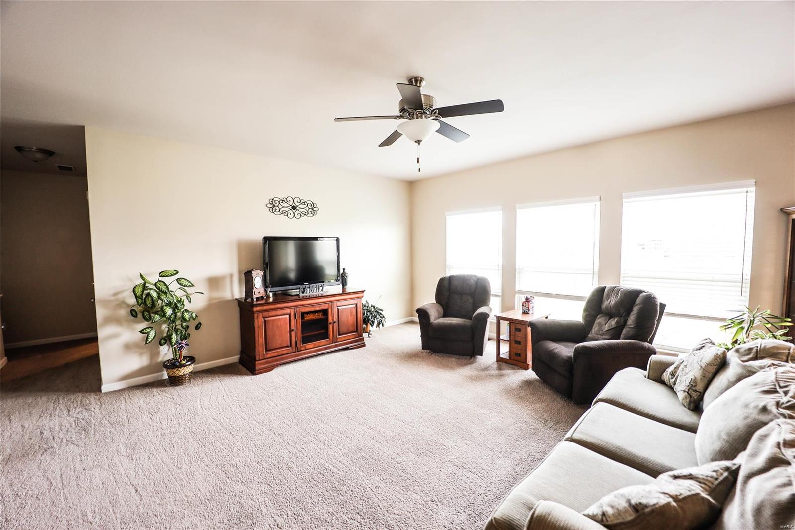 840 Bluff Ridge Lane Shiloh, IL 62221 - Photo 6 of 21 Gallery Image 6