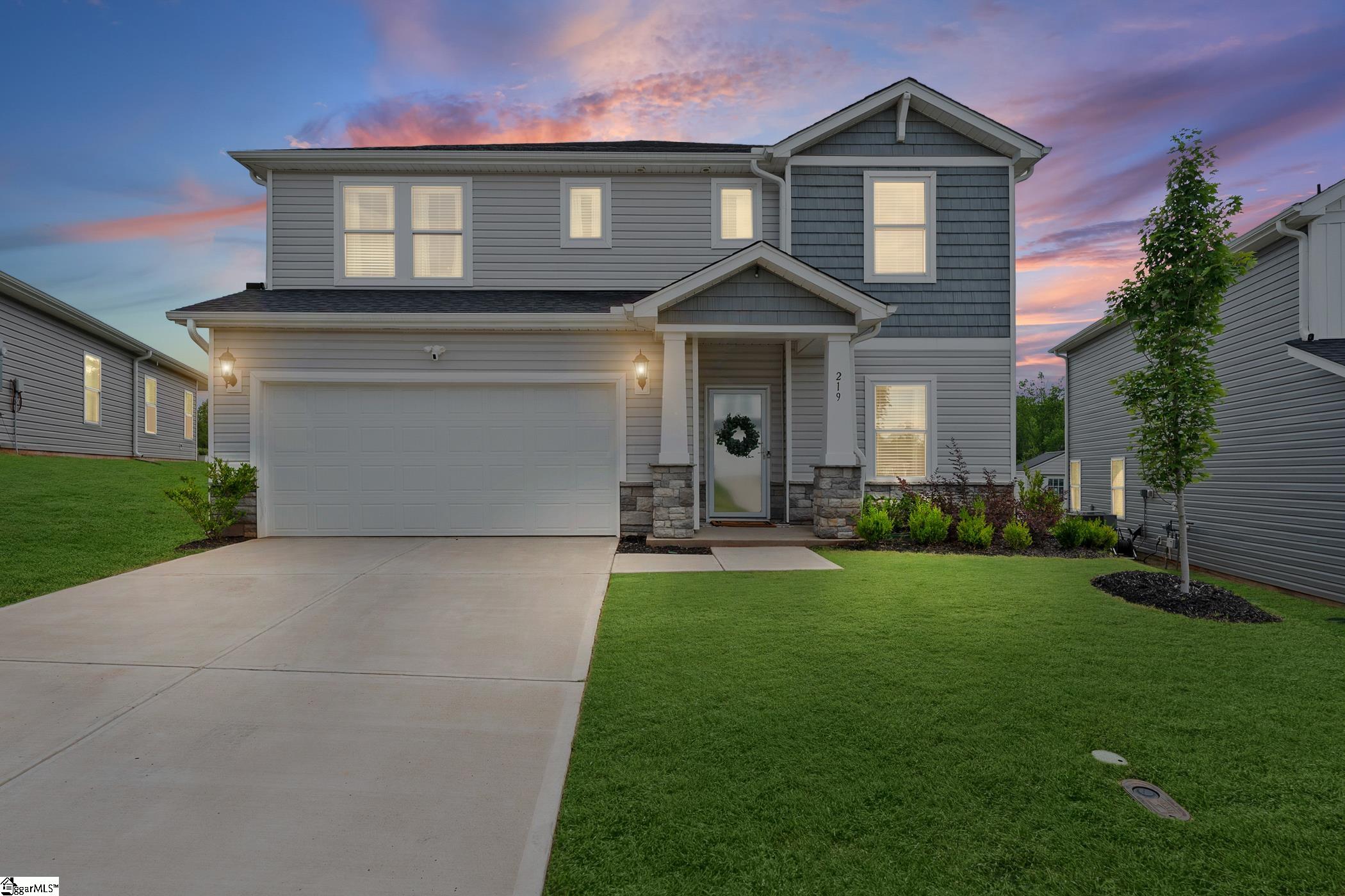 219 Lavinia Circle Duncan, SC 29334 - Photo 1 of 37