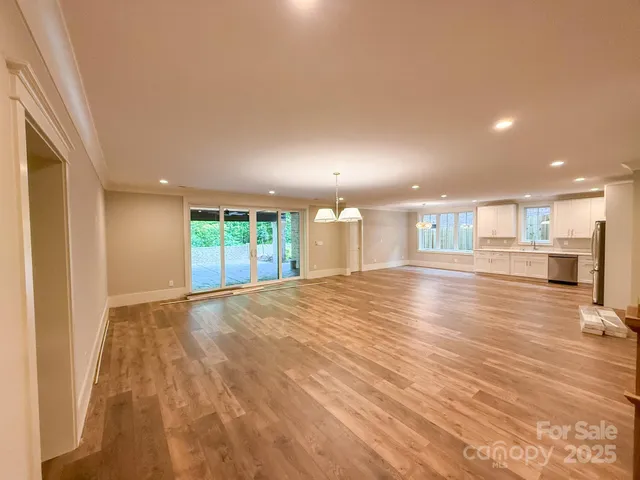 $2,499,000 | 724 Ideal Way, Charlotte, NC 28203