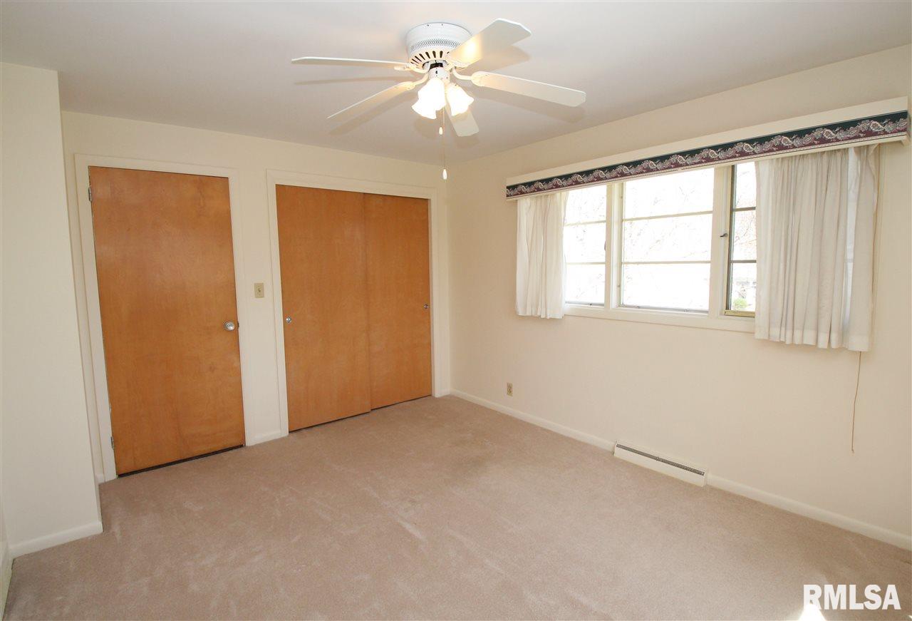 432 West Timber Ridge Drive Peoria, IL 61615 - Photo 20 of 34 Gallery Image 20