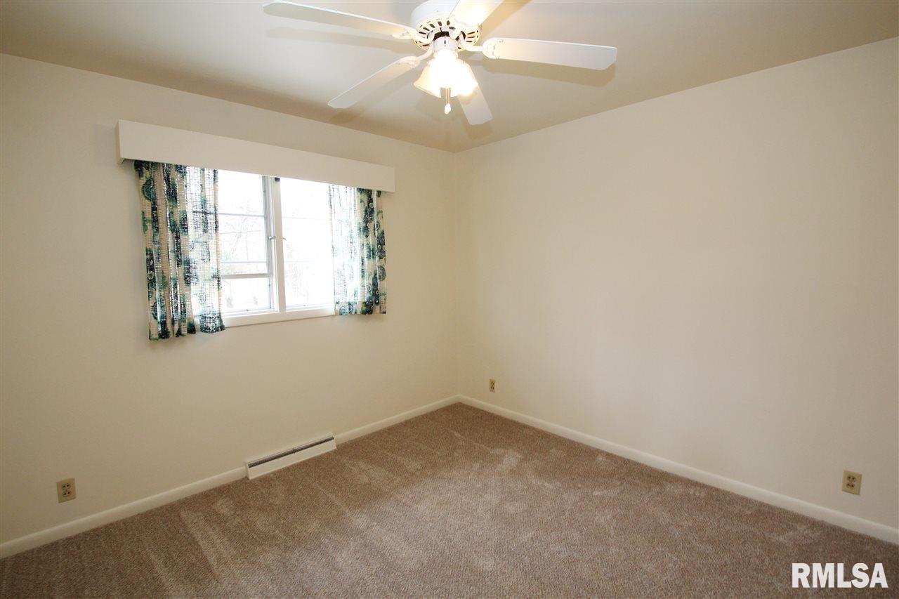 432 West Timber Ridge Drive Peoria, IL 61615 - Photo 21 of 34 Gallery Image 21