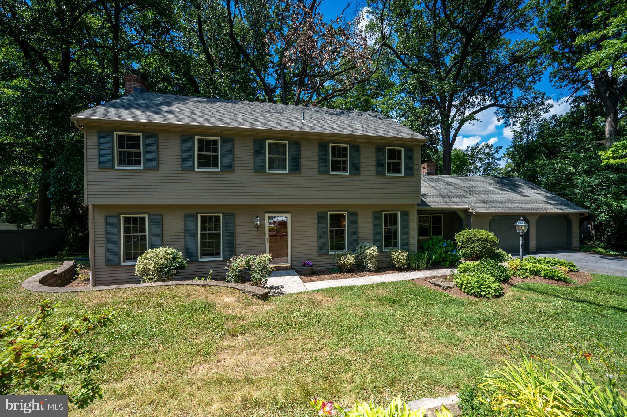 19 Birchwood Road Reading, PA 19610 - Photo 1 of 51