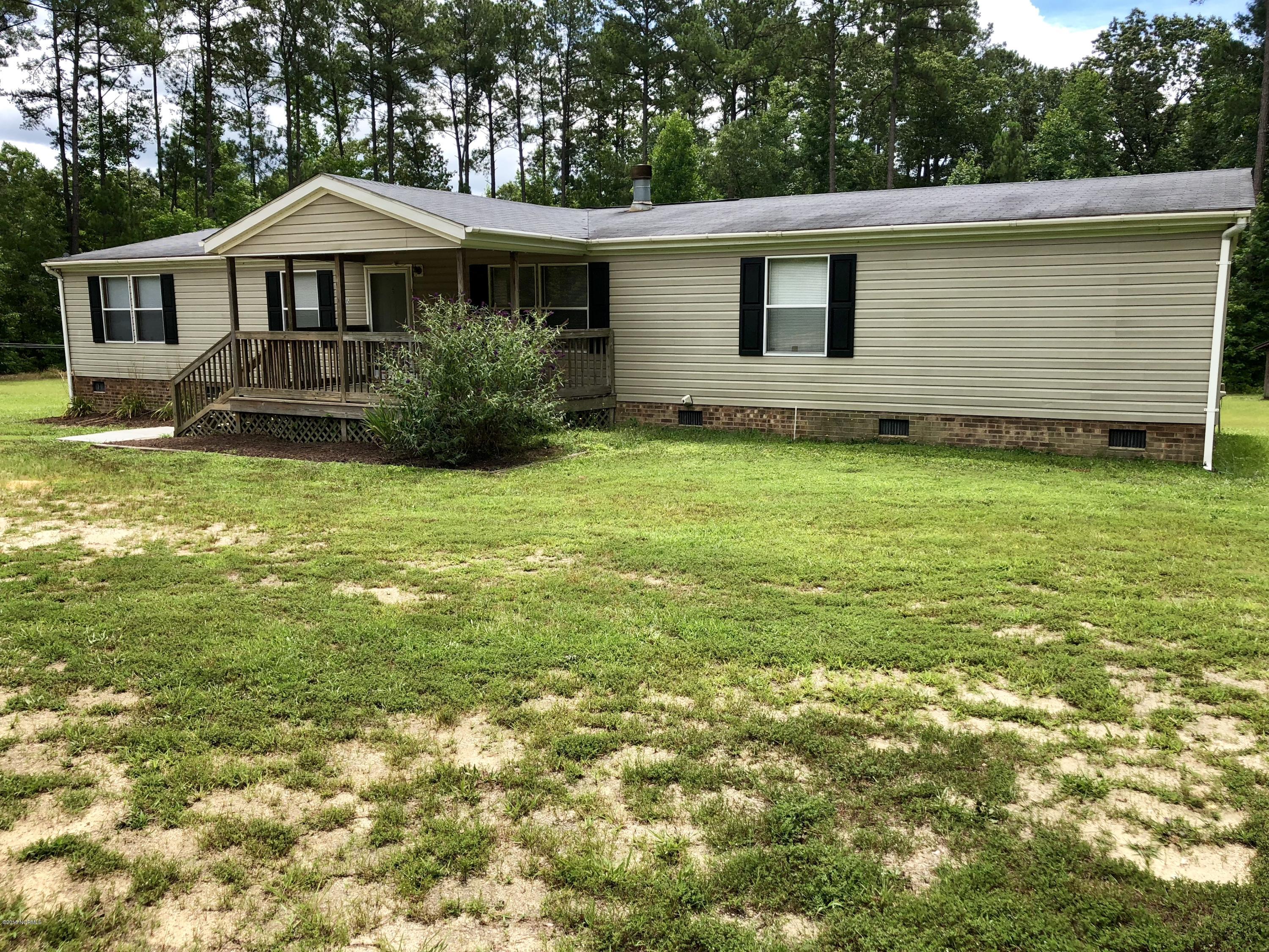 9315 Edwards Road Castalia, NC 27816 - Photo 3 of 16 Right Side