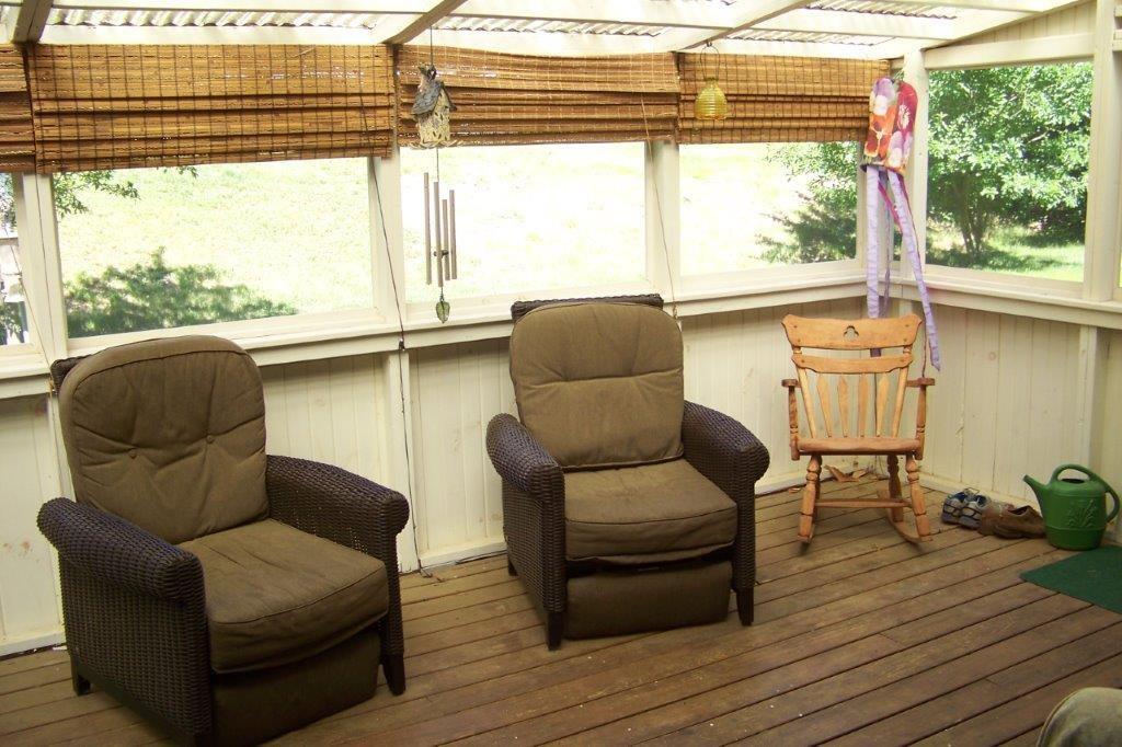 5 Green Street Springvale, ME 04083 - Photo 28 of 34 Screen Porch