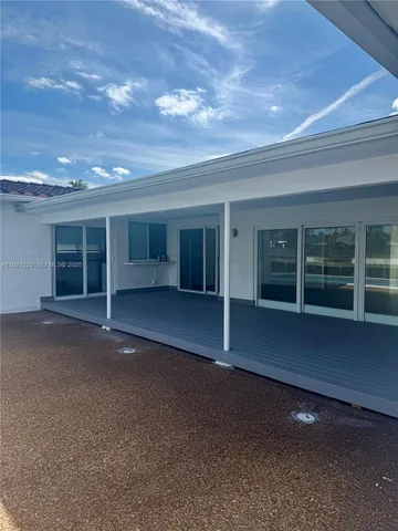 a view of a house with a empty space