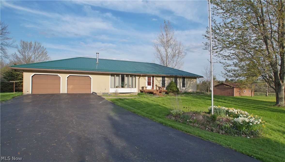 10545 Kile Road Chardon, OH 44024 - Photo 2 of 34 Gallery Image 2