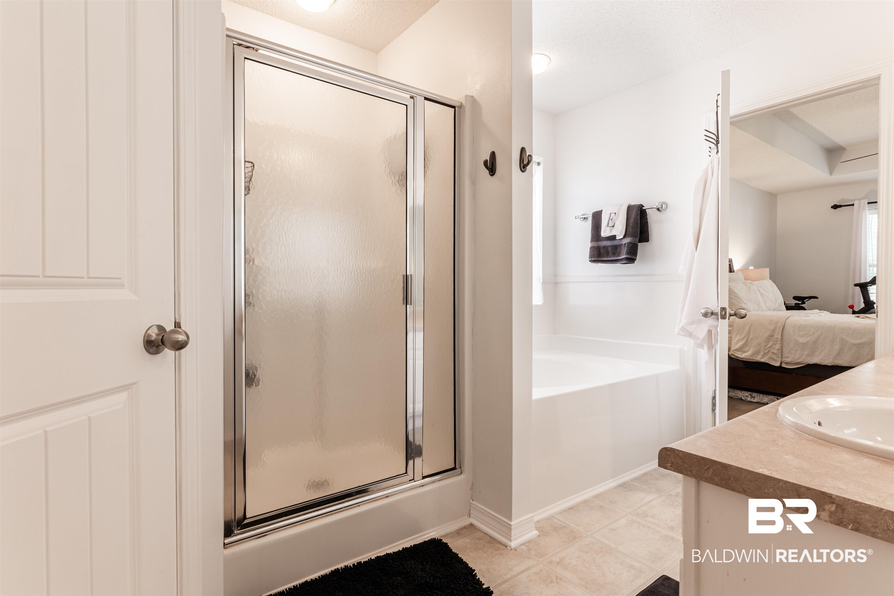 8924 Spring Grove North Mobile, AL 36695 - Photo 23 of 38 Master Bath