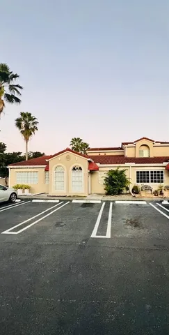 $2,425 | 6934 Northwest 166th Terrace, Unit 1402, Miami Lakes, FL 33014