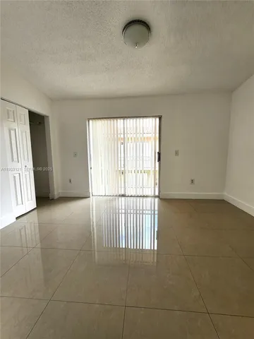 $2,425 | 6934 Northwest 166th Terrace, Unit 1402, Miami Lakes, FL 33014