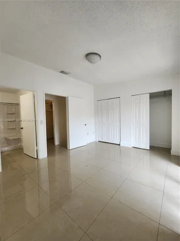 $2,425 | 6934 Northwest 166th Terrace, Unit 1402, Miami Lakes, FL 33014