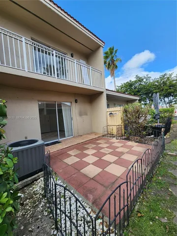 $2,425 | 6934 Northwest 166th Terrace, Unit 1402, Miami Lakes, FL 33014