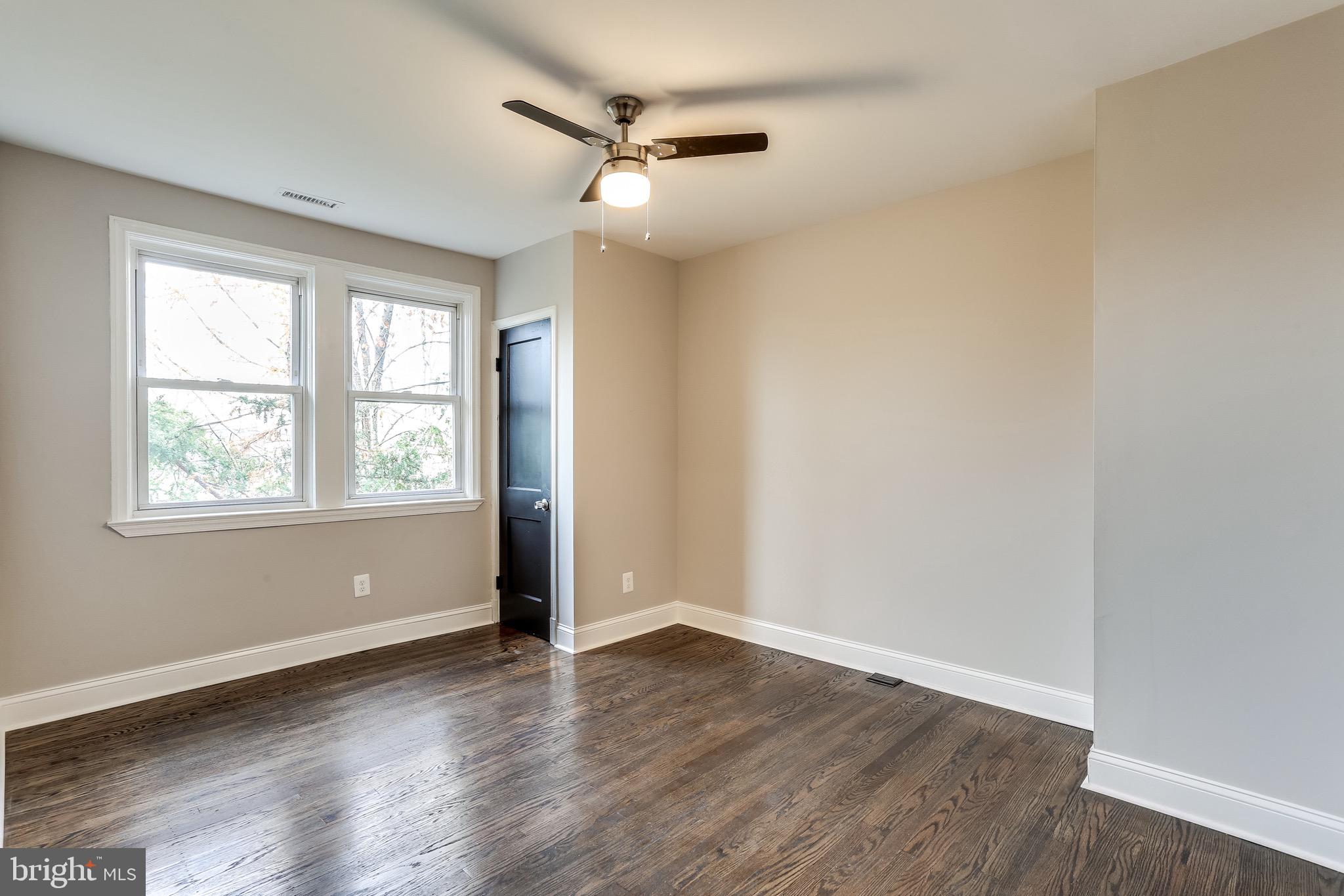 1514 Lochwood Road Baltimore, MD 21218 - Photo 20 of 32