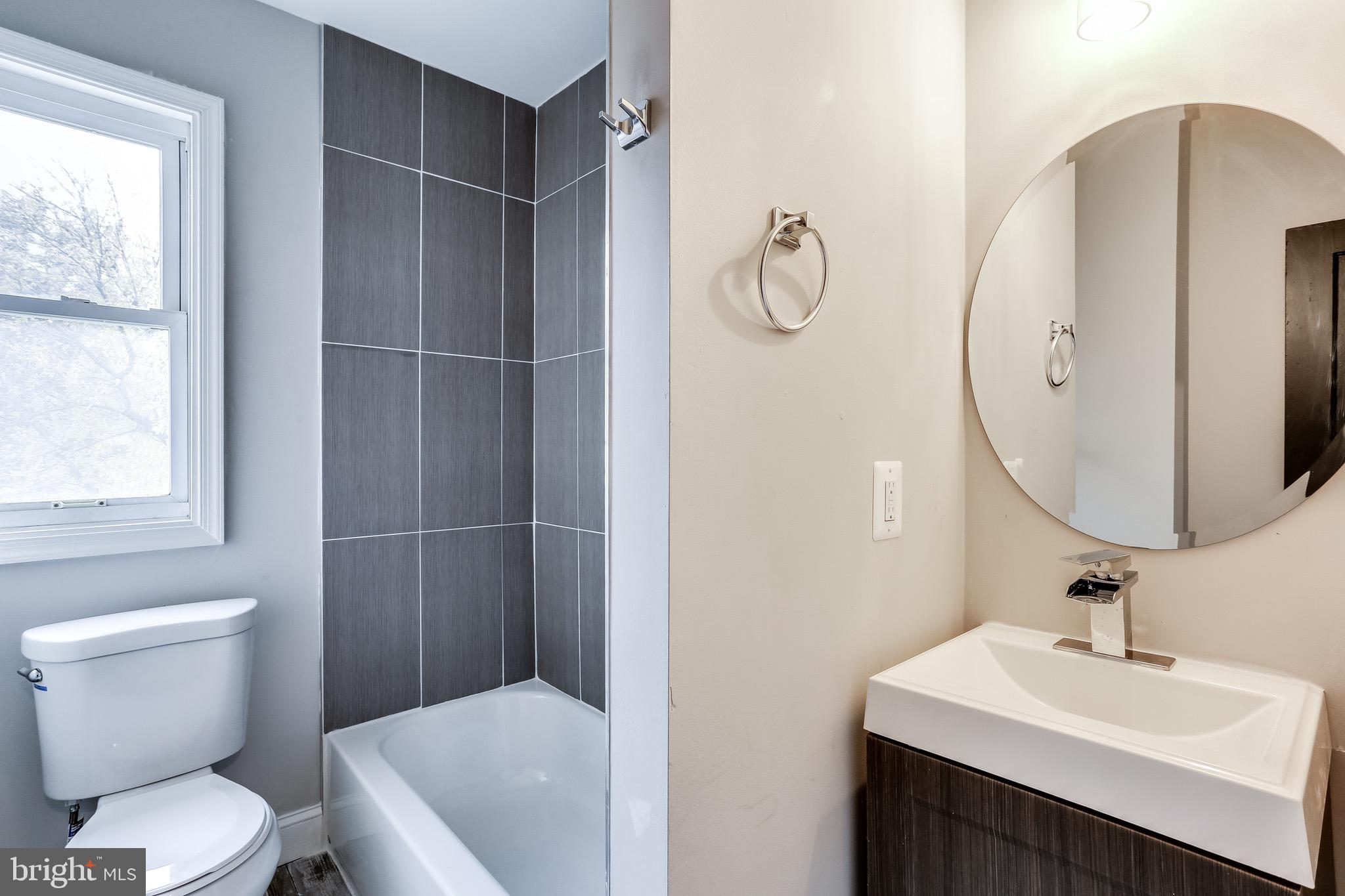 1514 Lochwood Road Baltimore, MD 21218 - Photo 22 of 32