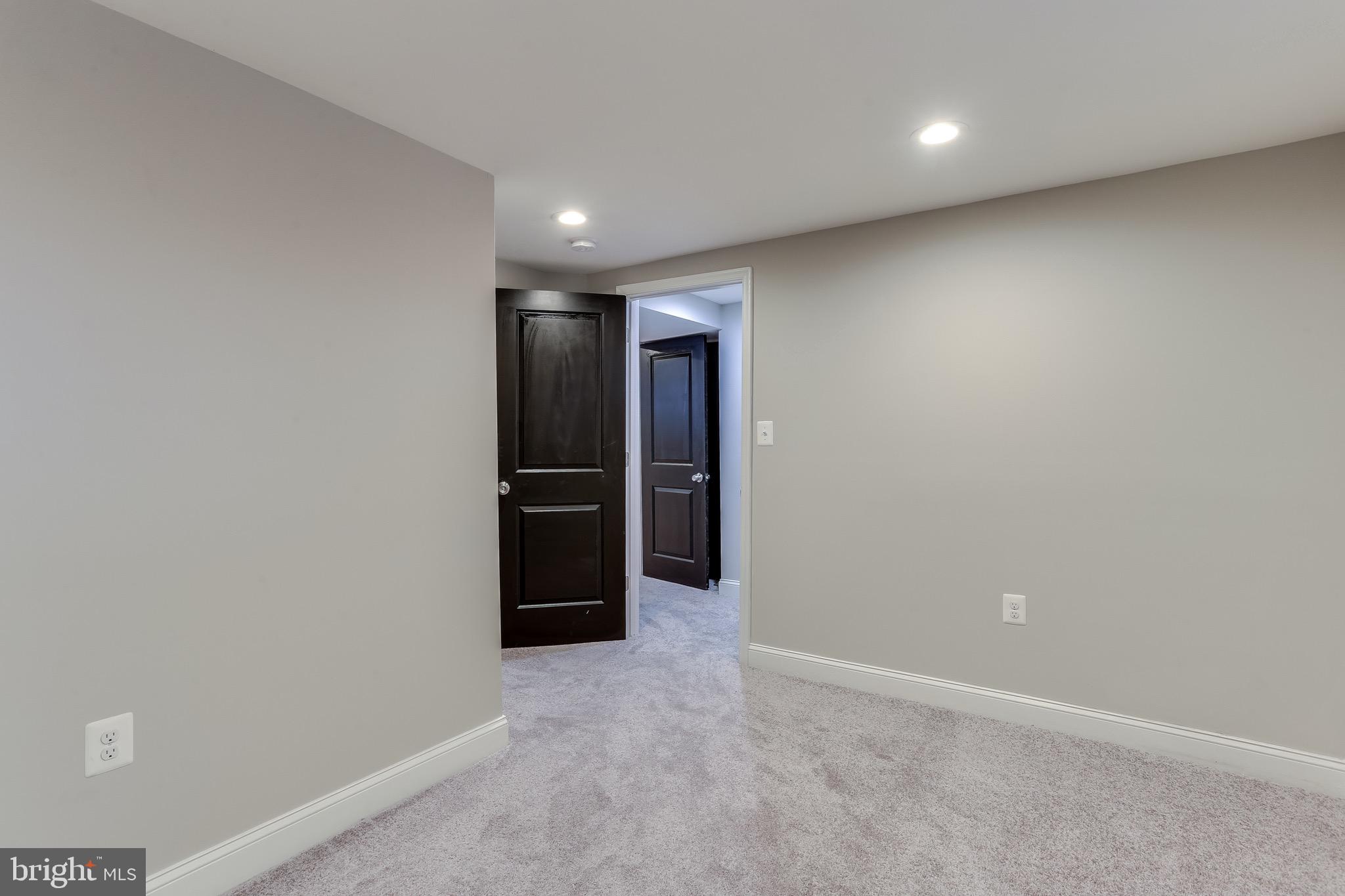 1514 Lochwood Road Baltimore, MD 21218 - Photo 26 of 32