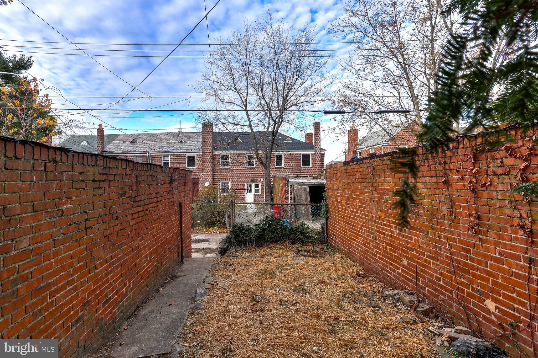 1514 Lochwood Road Baltimore, MD 21218 - Photo 29 of 32