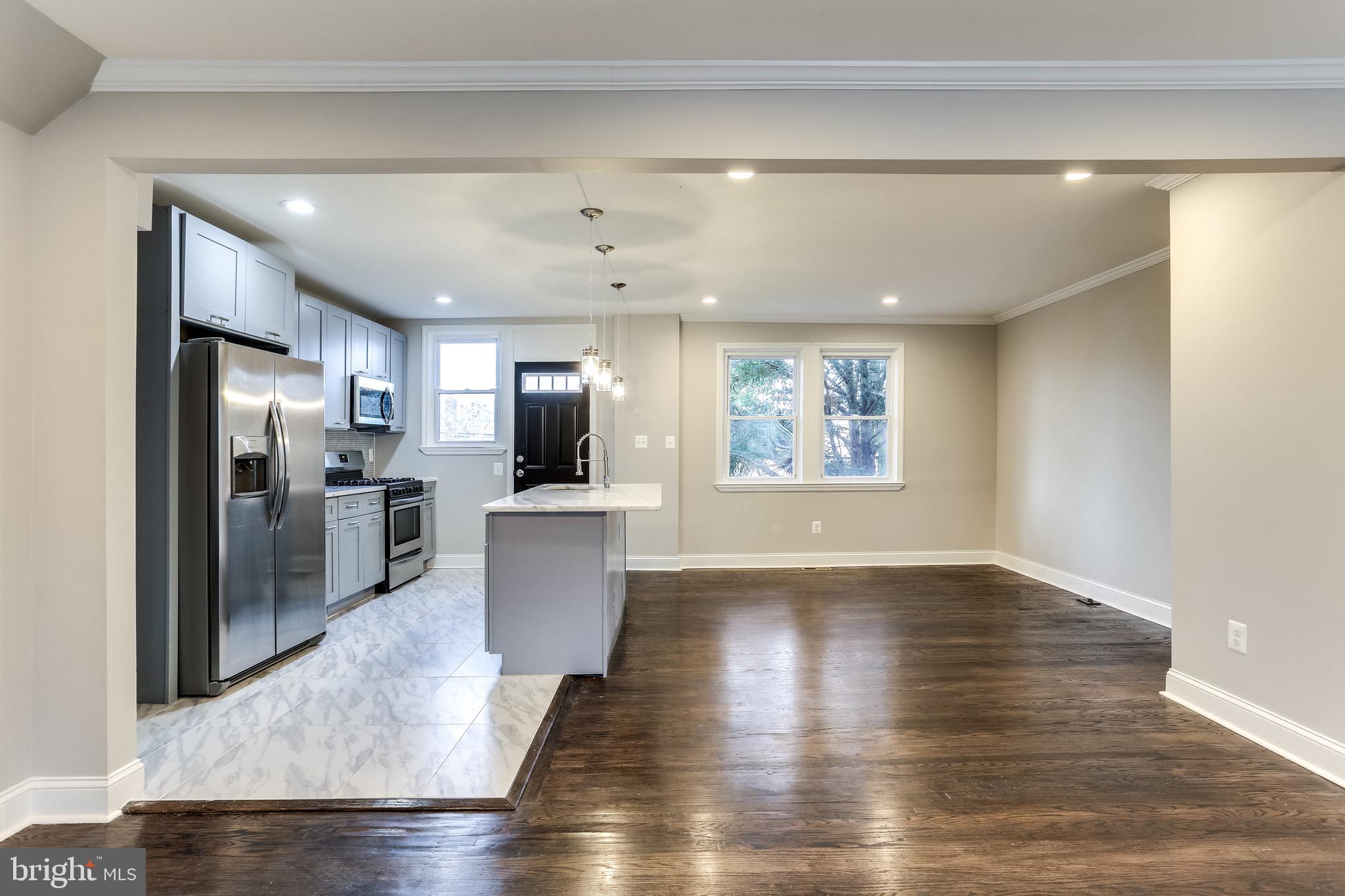 1514 Lochwood Road Baltimore, MD 21218 - Photo 6 of 32