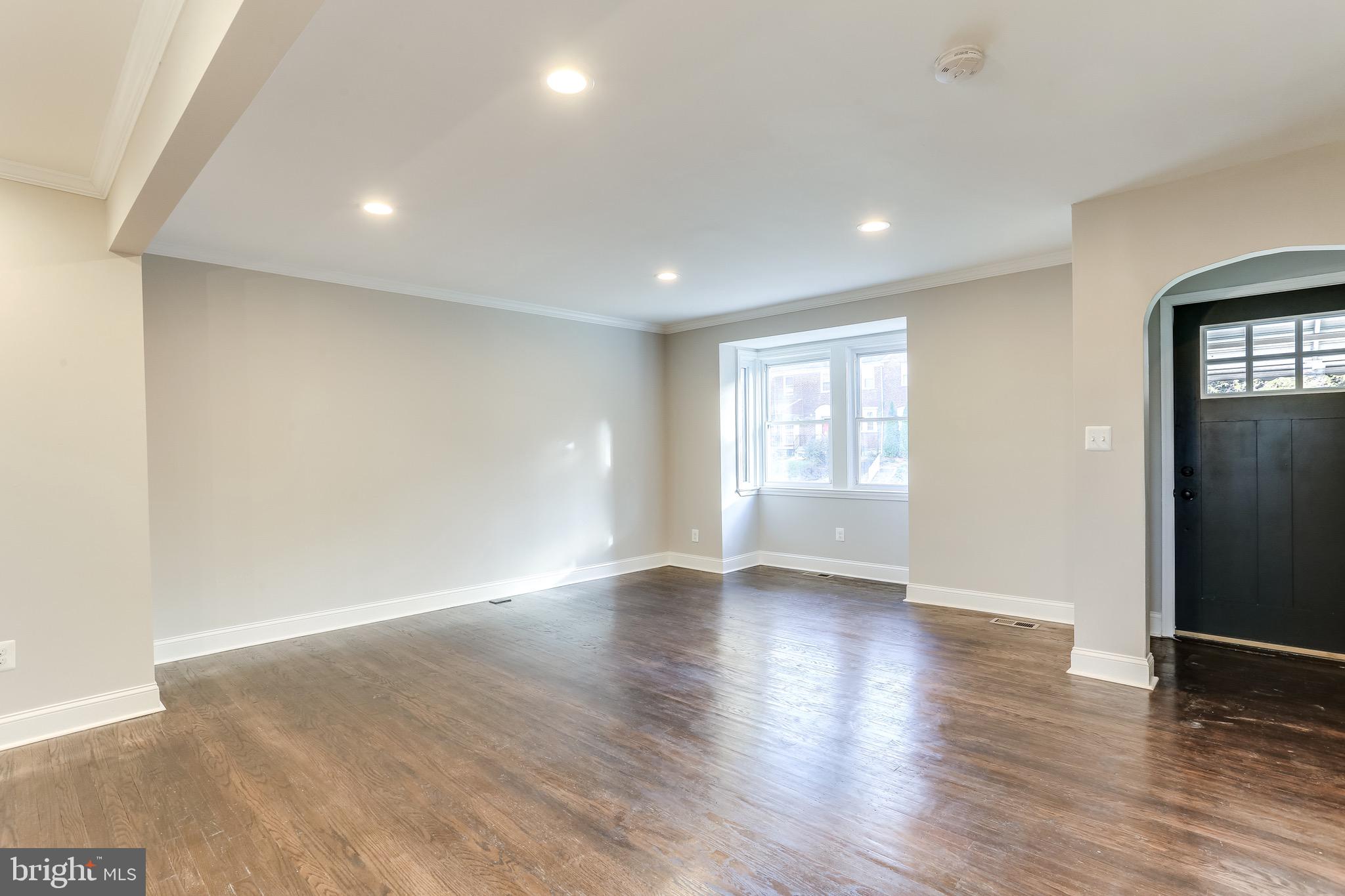 1514 Lochwood Road Baltimore, MD 21218 - Photo 7 of 32