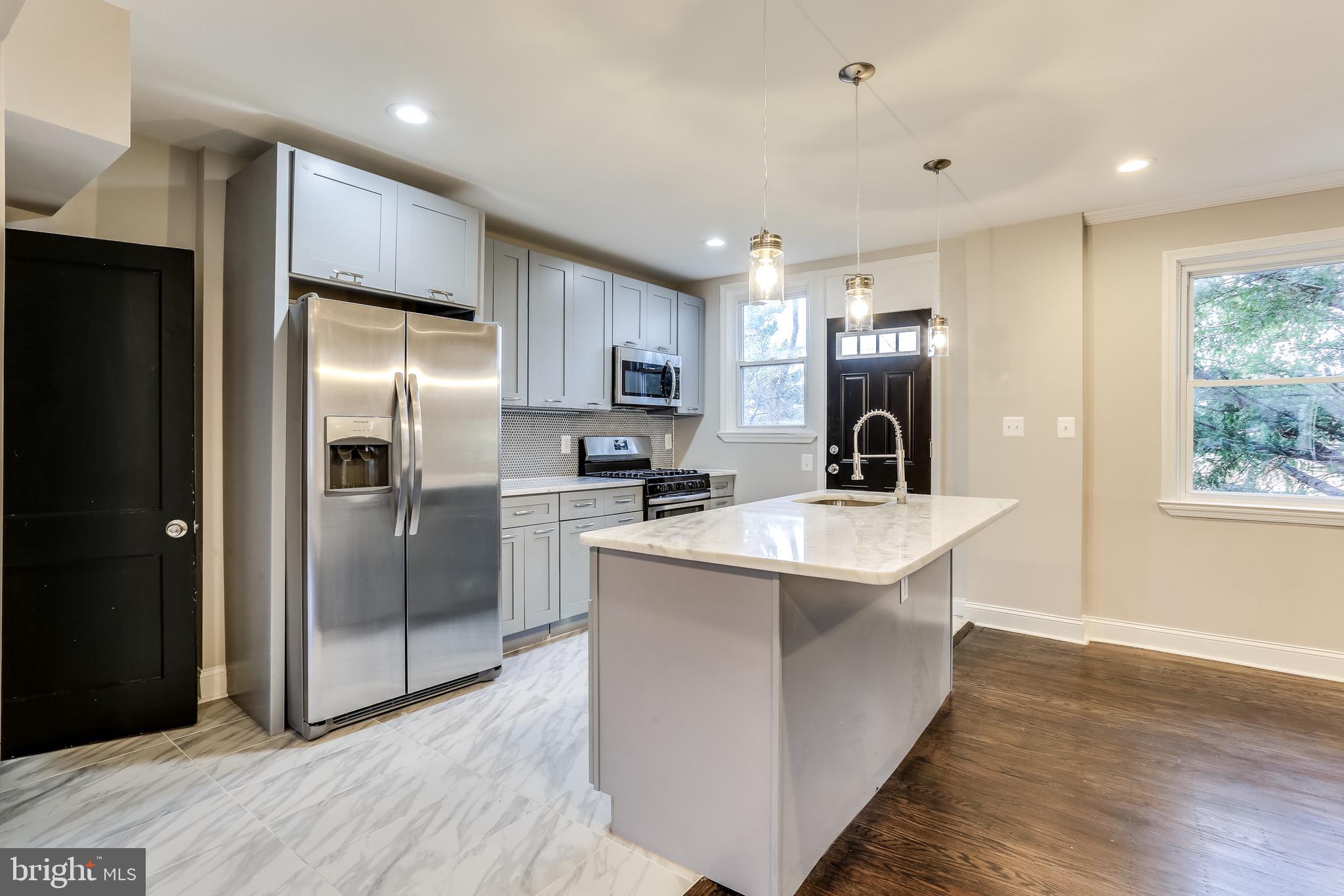 1514 Lochwood Road Baltimore, MD 21218 - Photo 9 of 32