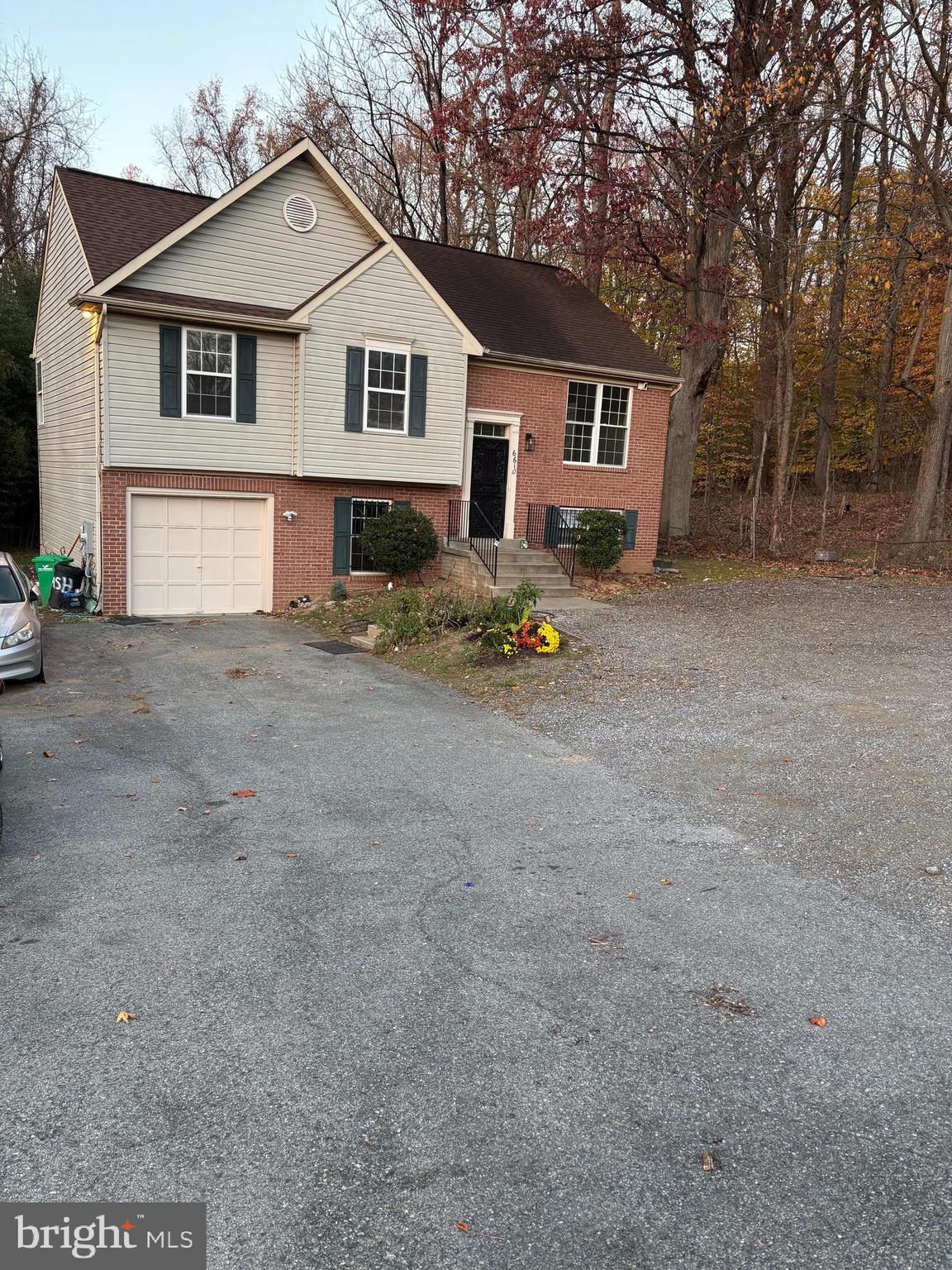 a view of a house with a outdoor space