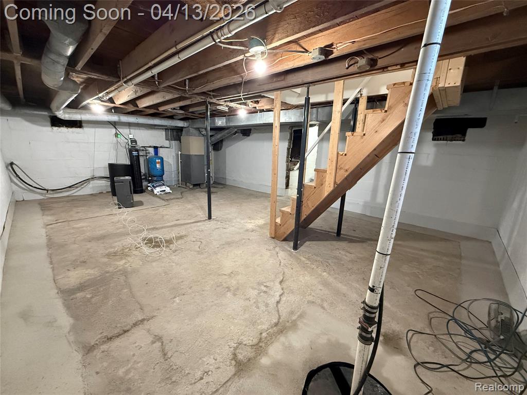 1496 Wiggins Road Fenton, MI 48430 - Photo 17 of 29
