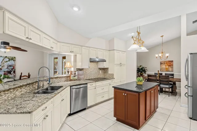 $794,982 | 3670 Painted Bunting Place, Grant, FL 32949