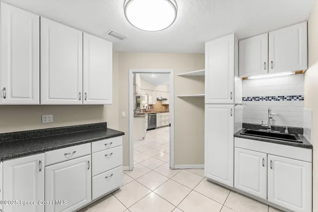 $794,982 | 3670 Painted Bunting Place, Grant, FL 32949