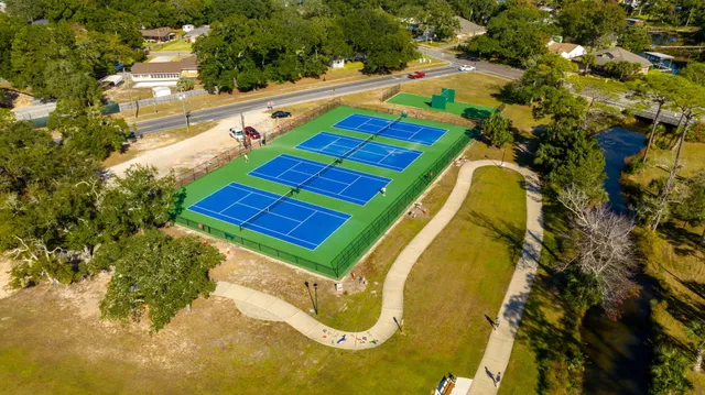 $424,000 | 118 Ferry Road Northeast, Fort Walton Beach, FL 32548