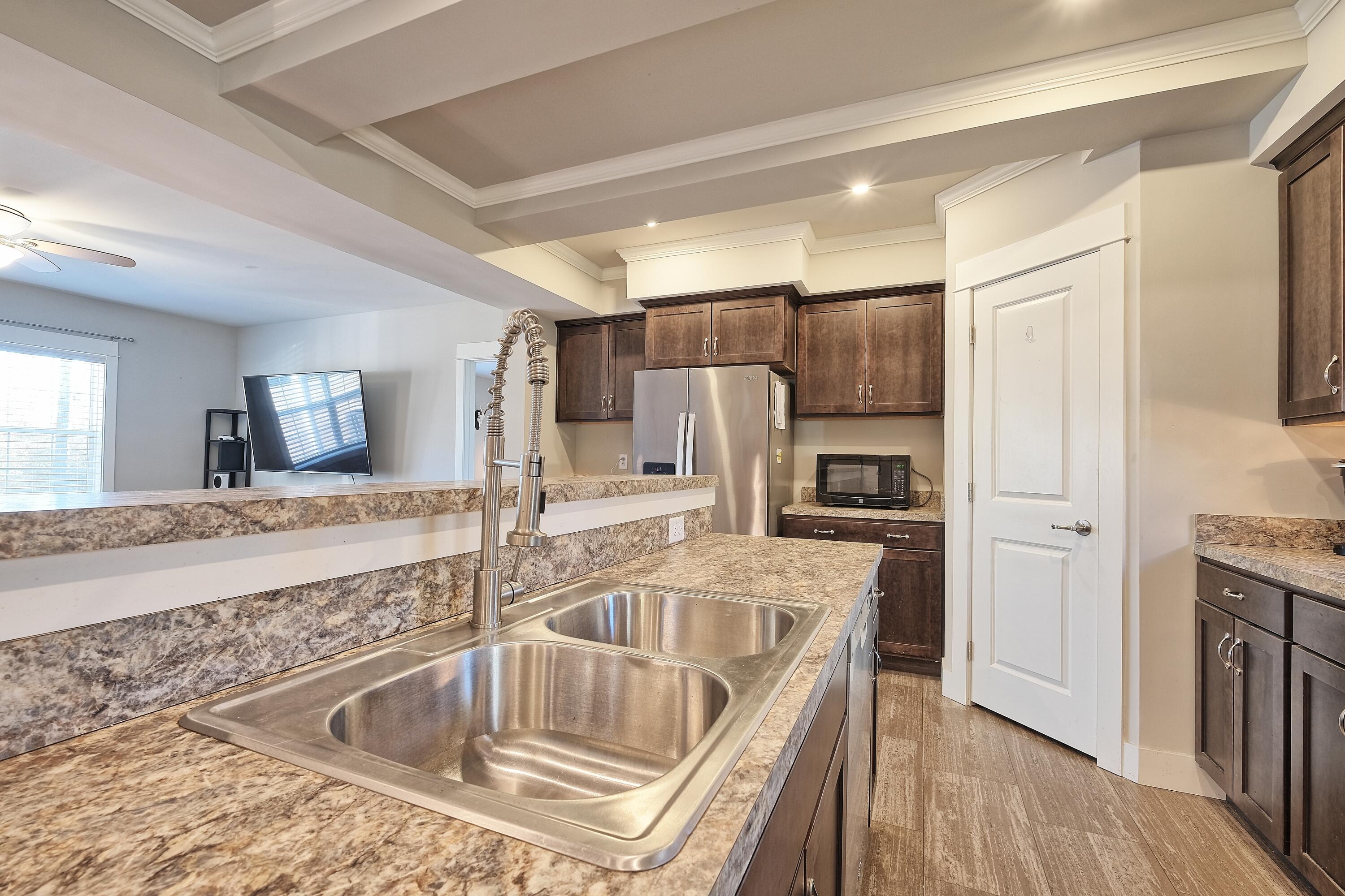 37 Kemp Road Edgefield, SC 29824 - Photo 4 of 36