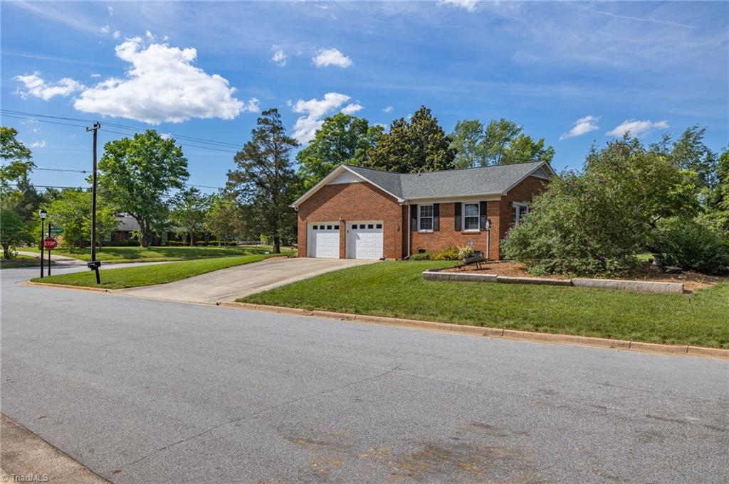 600 Guilford Road Jamestown, NC 27282 - Photo 27 of 27 Gallery Image 27