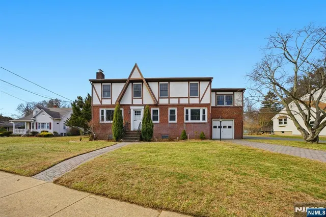 $834,500 | 70 Weinmanns Boulevard, Wayne, NJ 07470