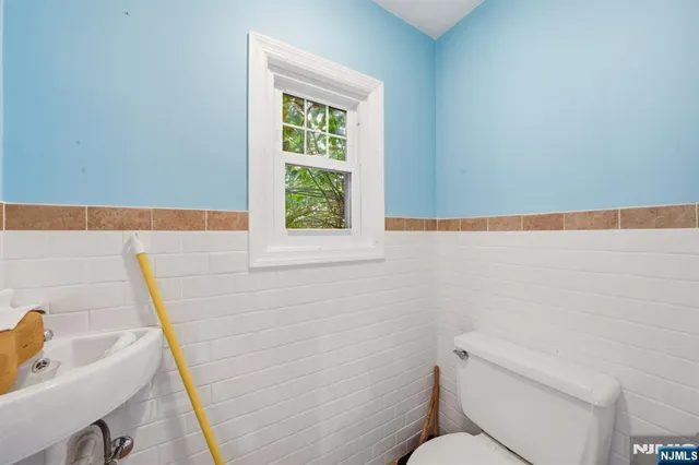 $834,500 | 70 Weinmanns Boulevard, Wayne, NJ 07470