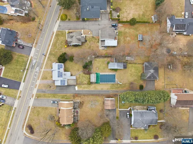 $834,500 | 70 Weinmanns Boulevard, Wayne, NJ 07470