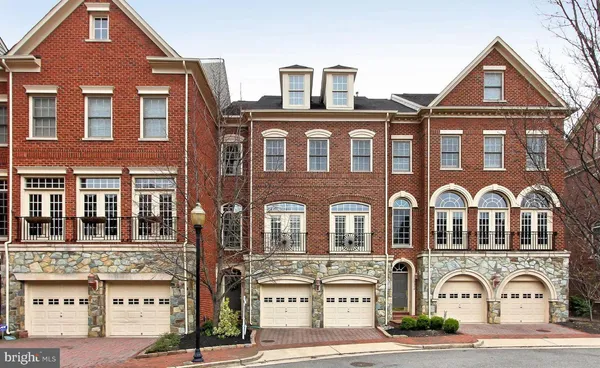 $5,800 | 5238 Bessley Place, Alexandria, VA 22304