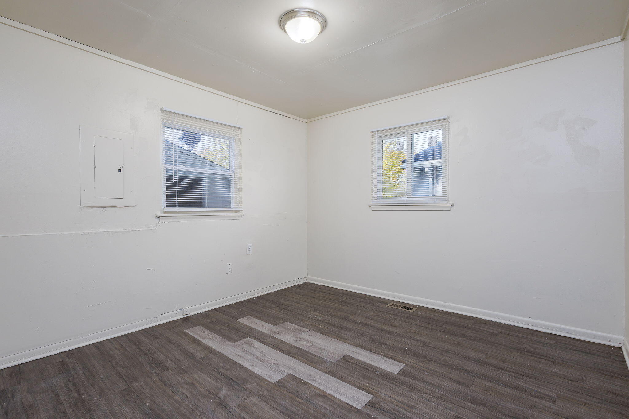 30061 Hazelwood Street Inkster, MI 48141 - Photo 12 of 20 12-WEB~1