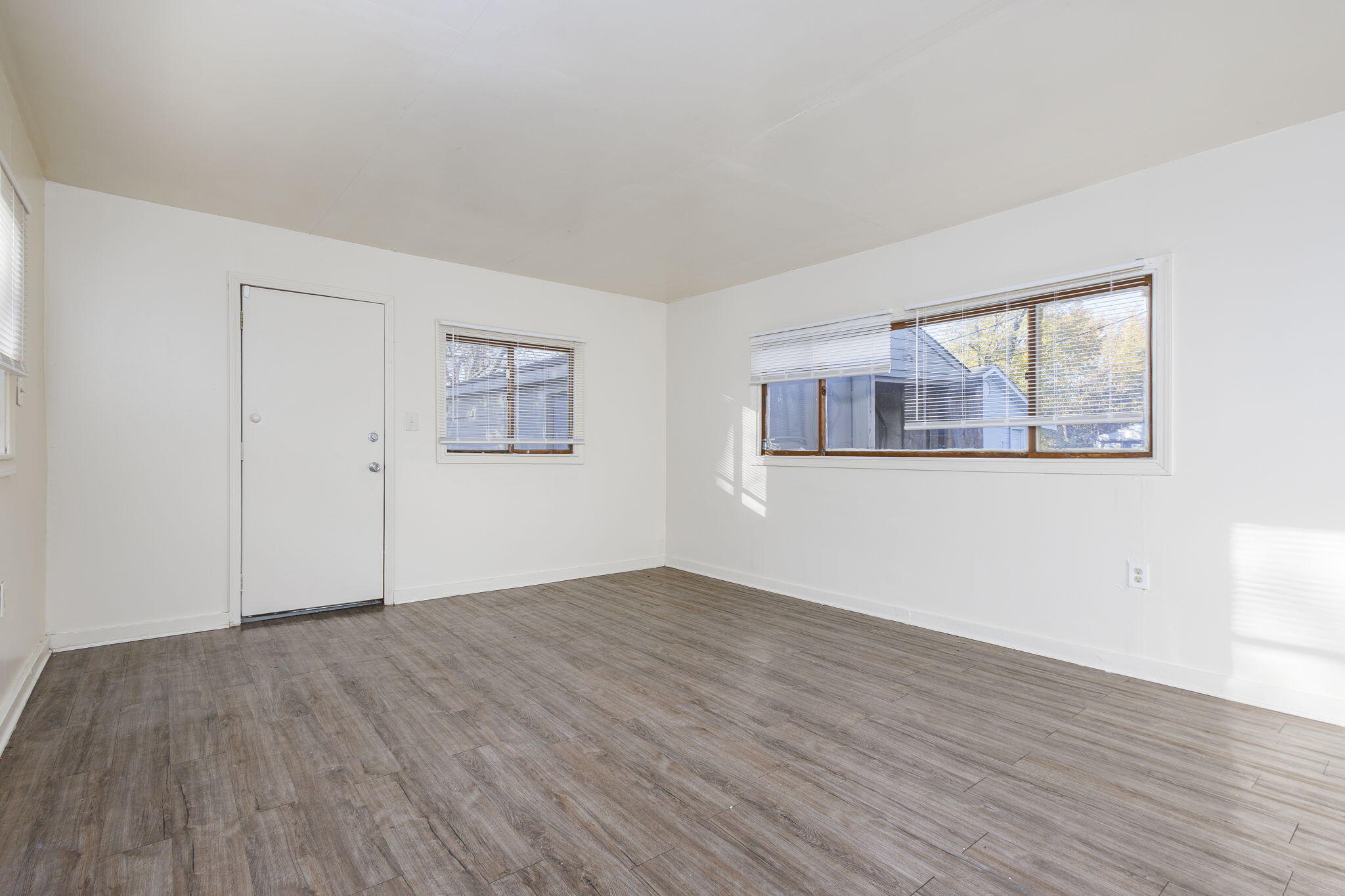 30061 Hazelwood Street Inkster, MI 48141 - Photo 17 of 20 17-WEB~1