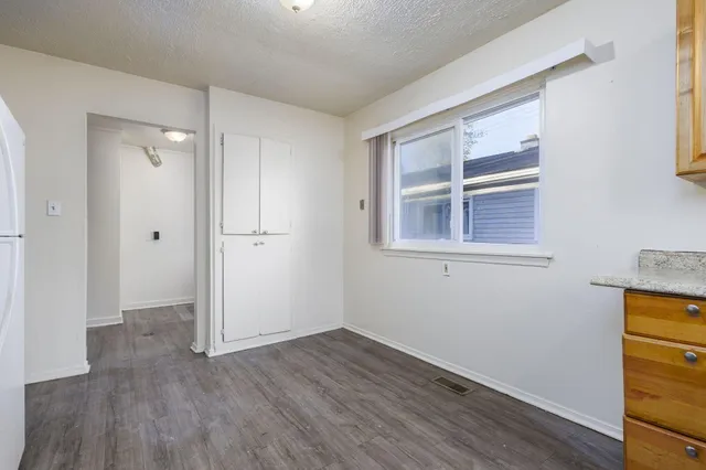 $1,265 | 30061 Hazelwood Street, Inkster, MI 48141