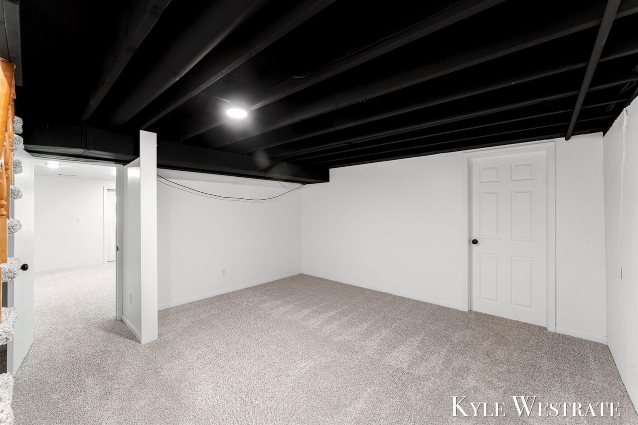 18883 168th Avenue Spring Lake, MI 49456 - Photo 28 of 39