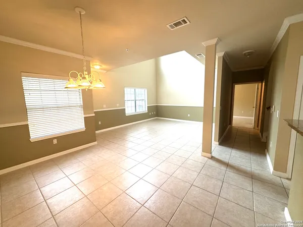 $1,925 | 6160 Eckhert Road, Unit 103, San Antonio, TX 78240