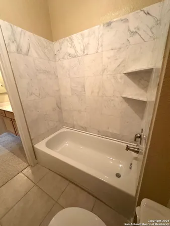 $1,925 | 6160 Eckhert Road, Unit 103, San Antonio, TX 78240