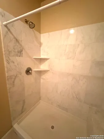 $1,925 | 6160 Eckhert Road, Unit 103, San Antonio, TX 78240