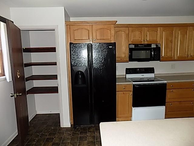 8258 Mentor Road Elizabeth, PA 15037 - Photo 14 of 24 Gallery Image 14