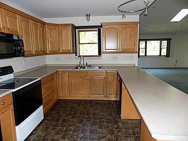 8258 Mentor Road Elizabeth, PA 15037 - Photo 15 of 24 Gallery Image 15