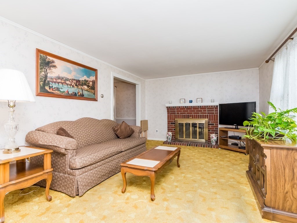 26 Rutledge Street Boston, MA 02132 - Photo 3 of 23 Gallery Image 3