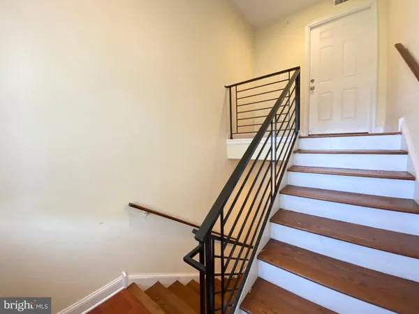 $900 | 1417 North 17th Street, Unit 2F, Philadelphia, PA 19121