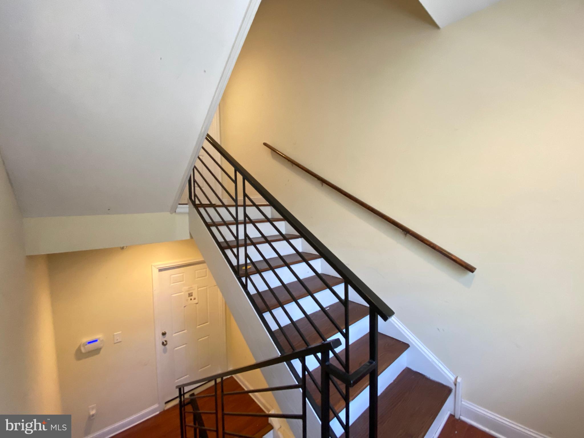 1417 North 17th Street, Unit 2F Philadelphia, PA 19121 - Photo 8 of 11 a view of entryway
