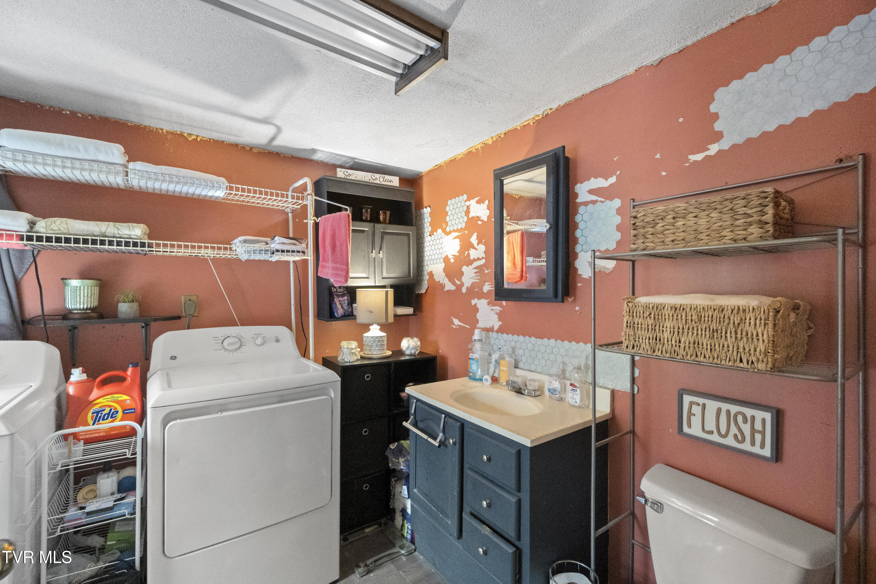 663 6th Street Newport, TN 37821 - Photo 12 of 30 DSC07402