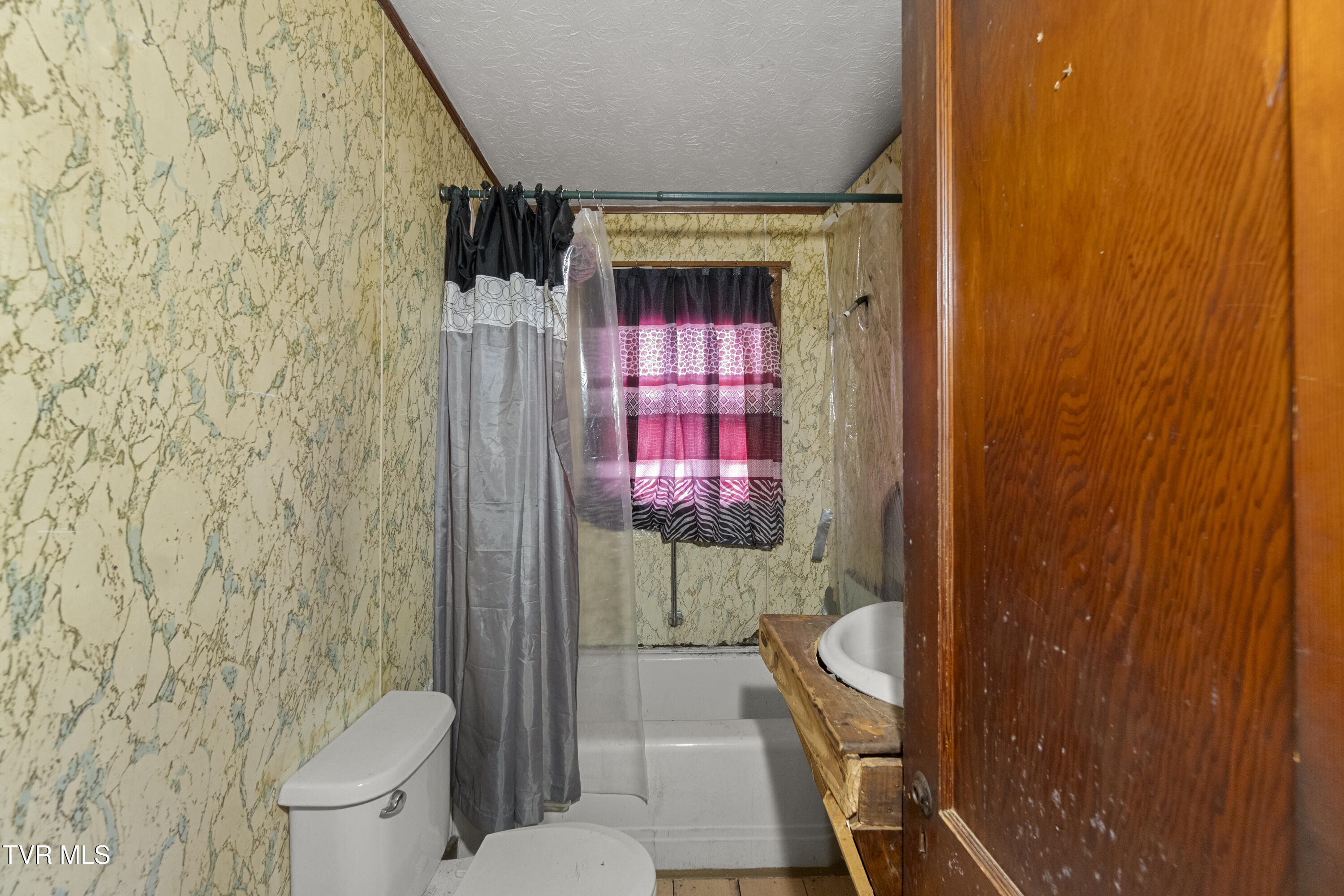 663 6th Street Newport, TN 37821 - Photo 19 of 30 DSC07348