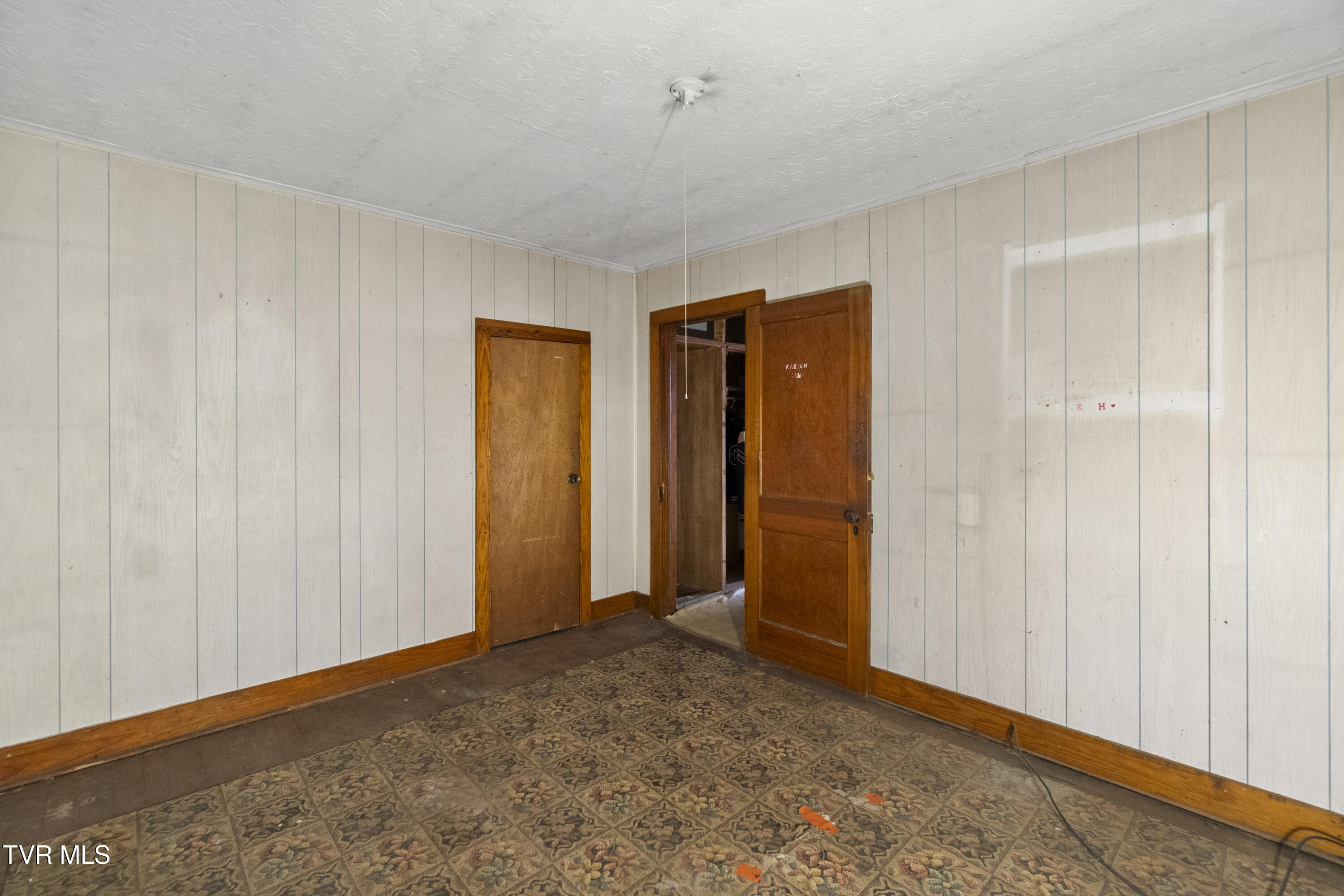 663 6th Street Newport, TN 37821 - Photo 20 of 30 DSC07342