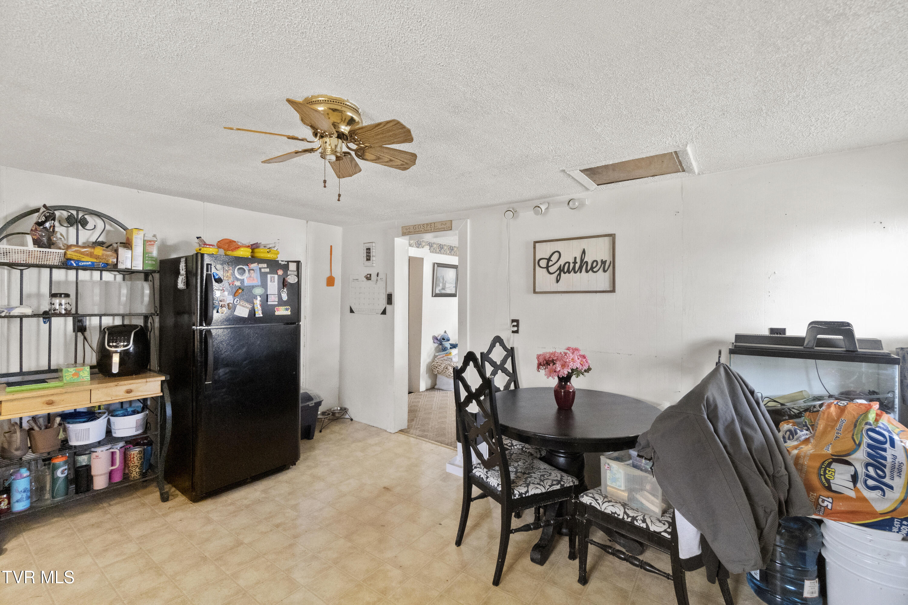 663 6th Street Newport, TN 37821 - Photo 8 of 30 DSC07378